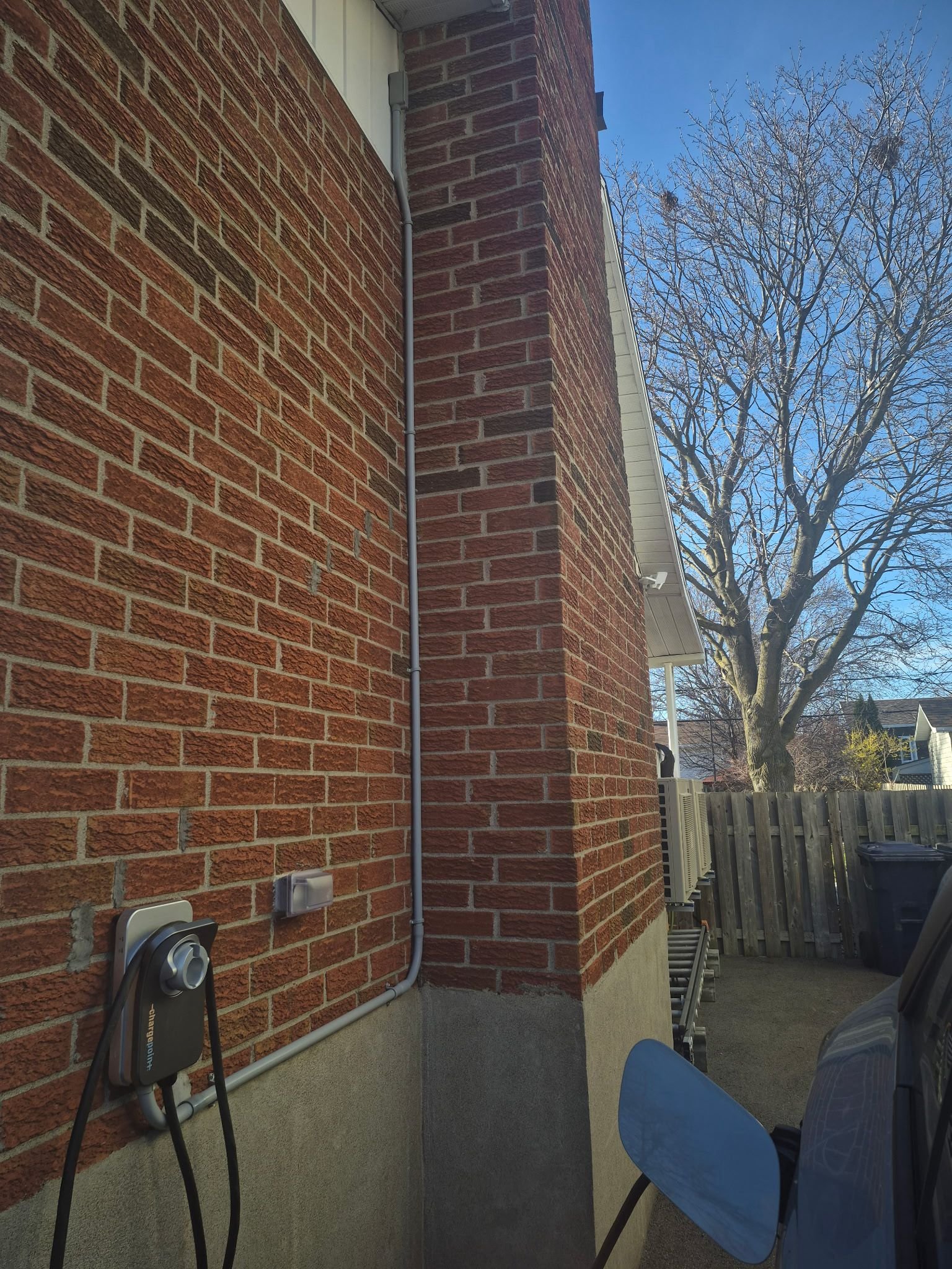 Borne de recharge VÉ résidentielle